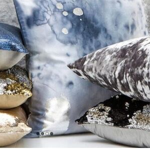 PAIR NEW AVIVA STANOFF MERMAID SEQUINED MERMAID BLACK GOLD DOWN PILLOWS